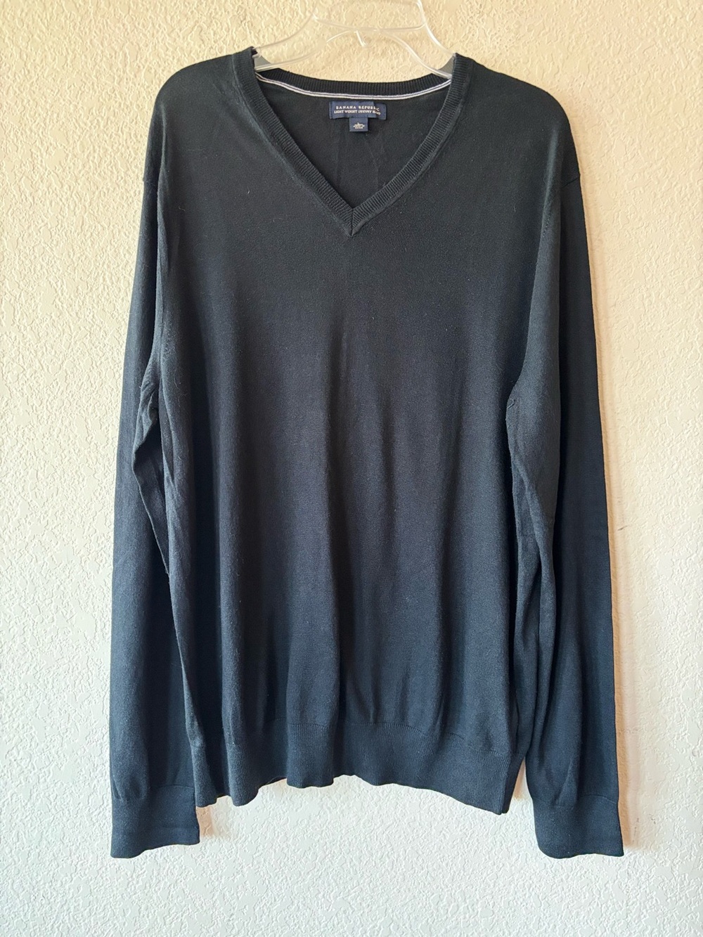 Banana Republic Luxury Blend Black V-Neck Sweater – Silk, Cotton& Cashmere L